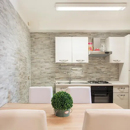 Verona Modern Apartment Apartment